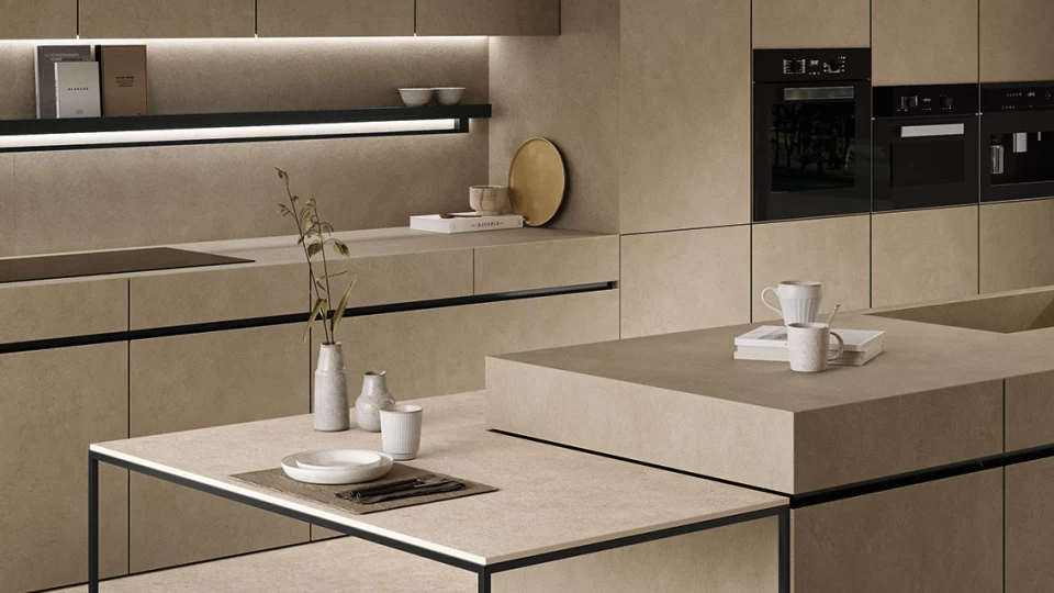 Beige kitchen in concrete look stoneware - Atlas Plan