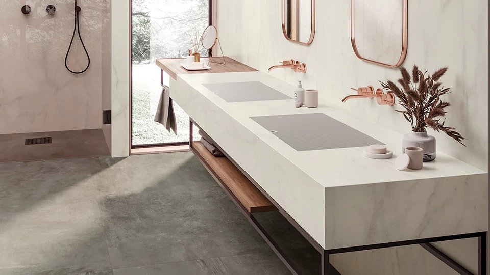 Bagno effetto marmo moderno: idee e consigli