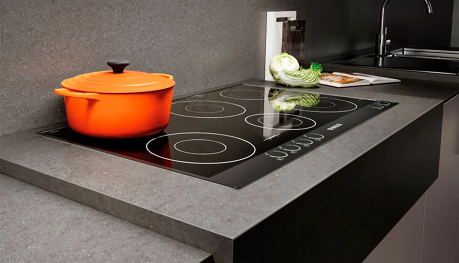 Plan de travail de cuisine au look béton et espace de travail