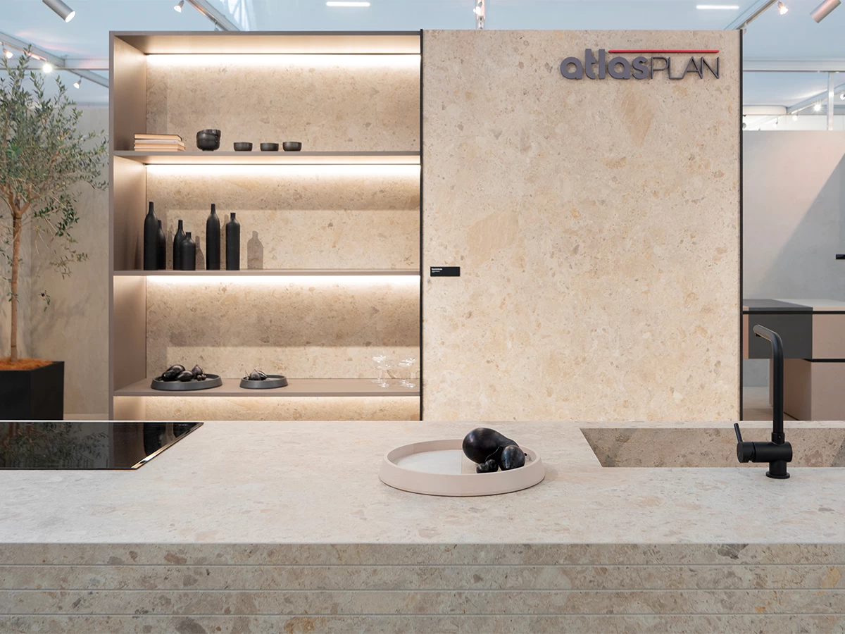 Применение керамогранита Atlas Plan на горизонтальных и вертикальных плоскостях