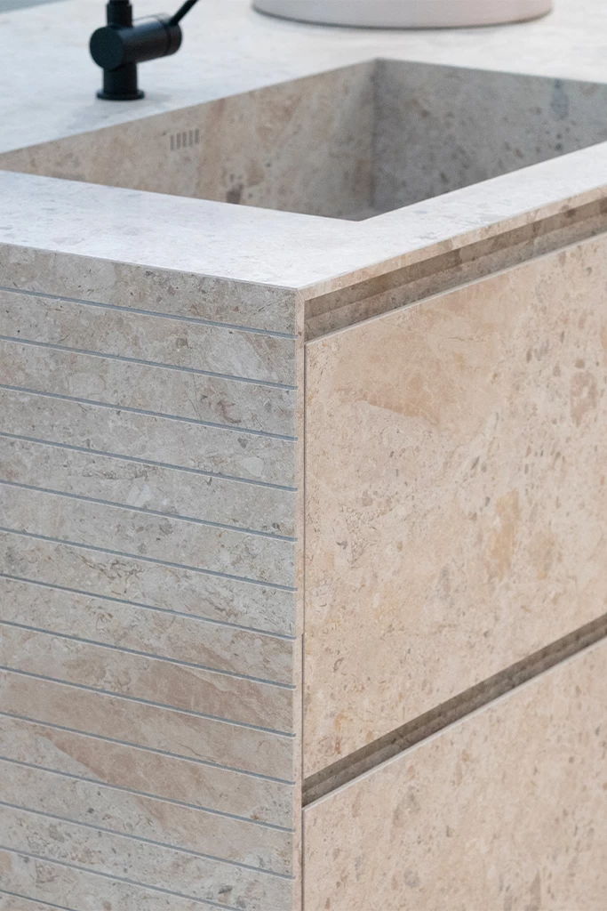 Поверхности Atlas Plan с натуральной текстурой и изысканными отделками