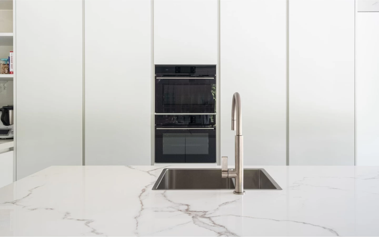 marble-effect-kitchen-top-calacatta-extra-atlas-plan-belgium-project