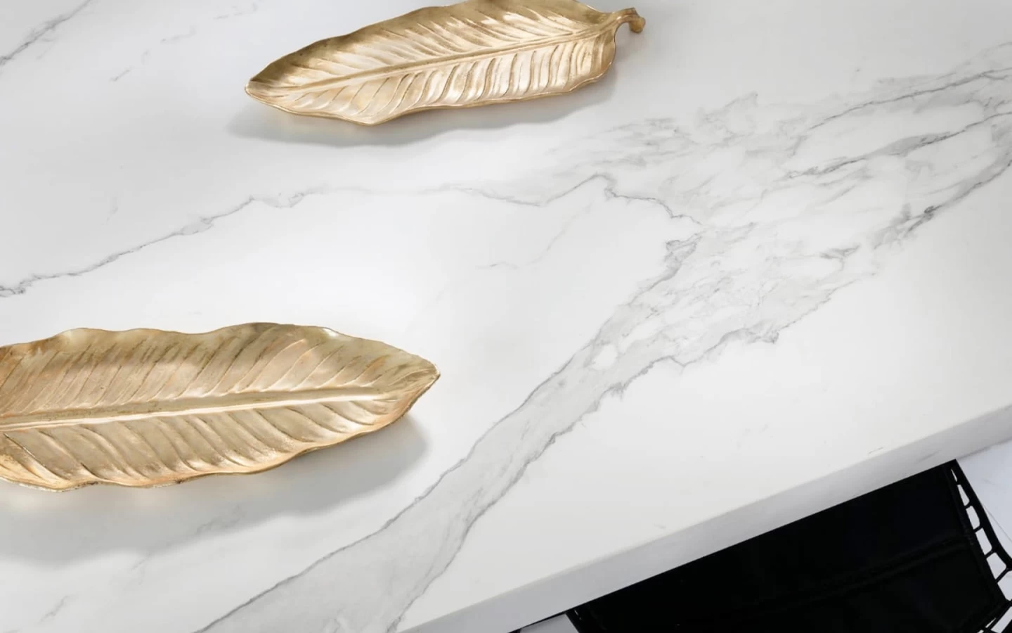marble-effect-stoneware-slab-with-through-body-vein-for-kitchen-top-atlas-plan