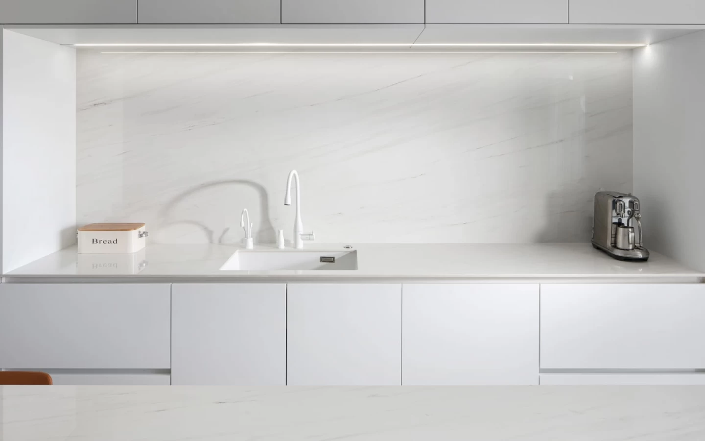 bianco-marble-effect-porcelain-stoneware-kitchen-island-atlas-plan