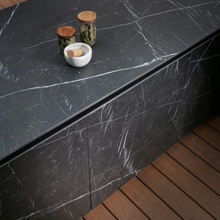 Atlas Plan stoneware slabs for outdoor kitchen cabinet door cladding